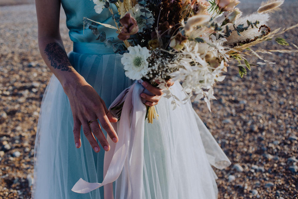 Bouquet Flowers Bride Bridal Dried Grass Seeds Coastal Elopement Manon Pauffin Photography