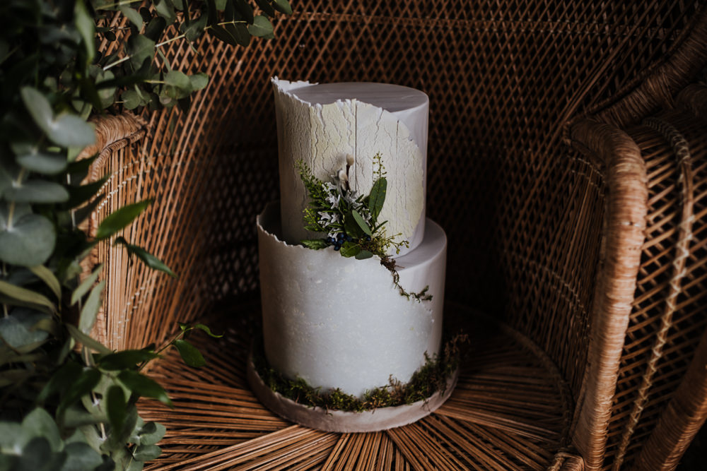 Bark Stone Cake Greenery Foliage Ethical Wedding Ideas Jenna Kathleen Photographer