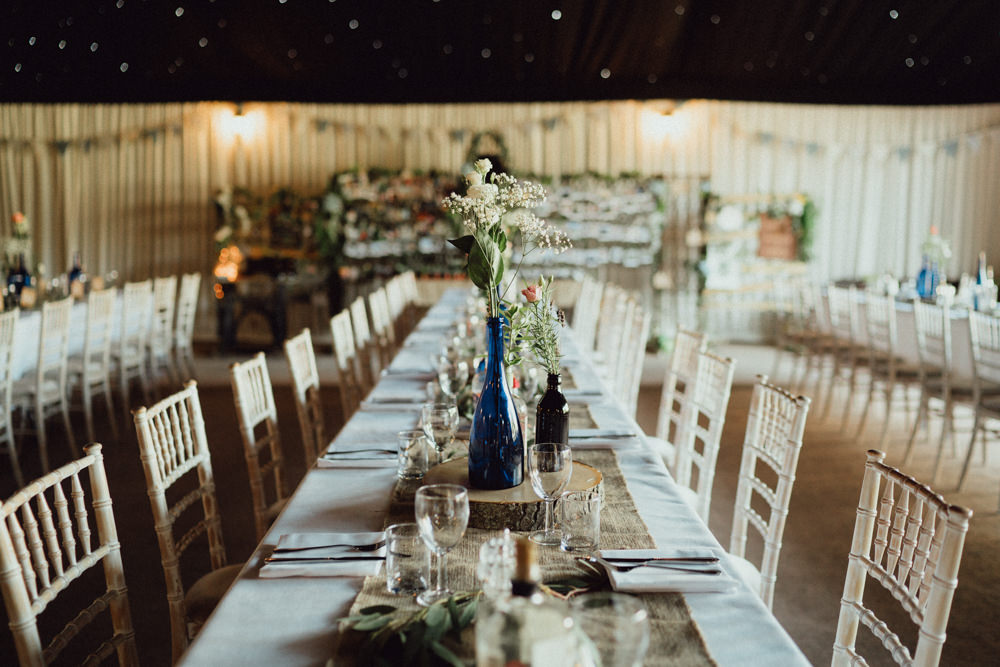 Long Tables Hessian Log Slices Pitt Hall Barn Wedding Emily & Steve Photography