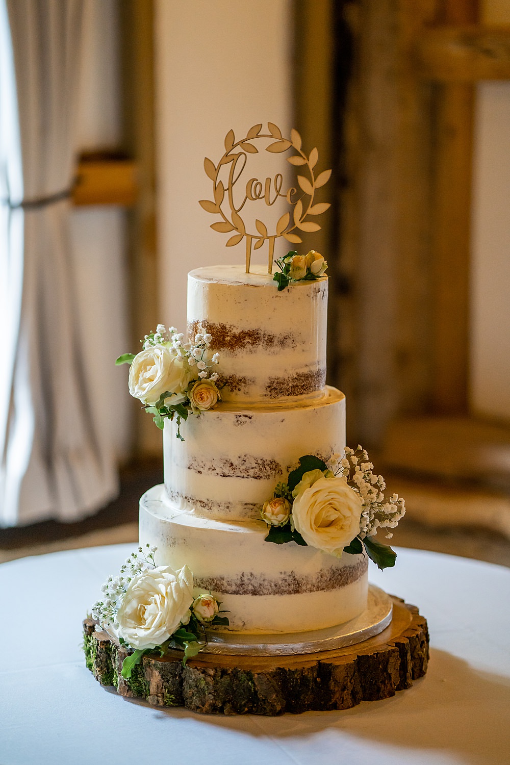 Semi Naked Cake Log Stand Laser Cut Topper Stylish Rustic Wedding Mia Photography