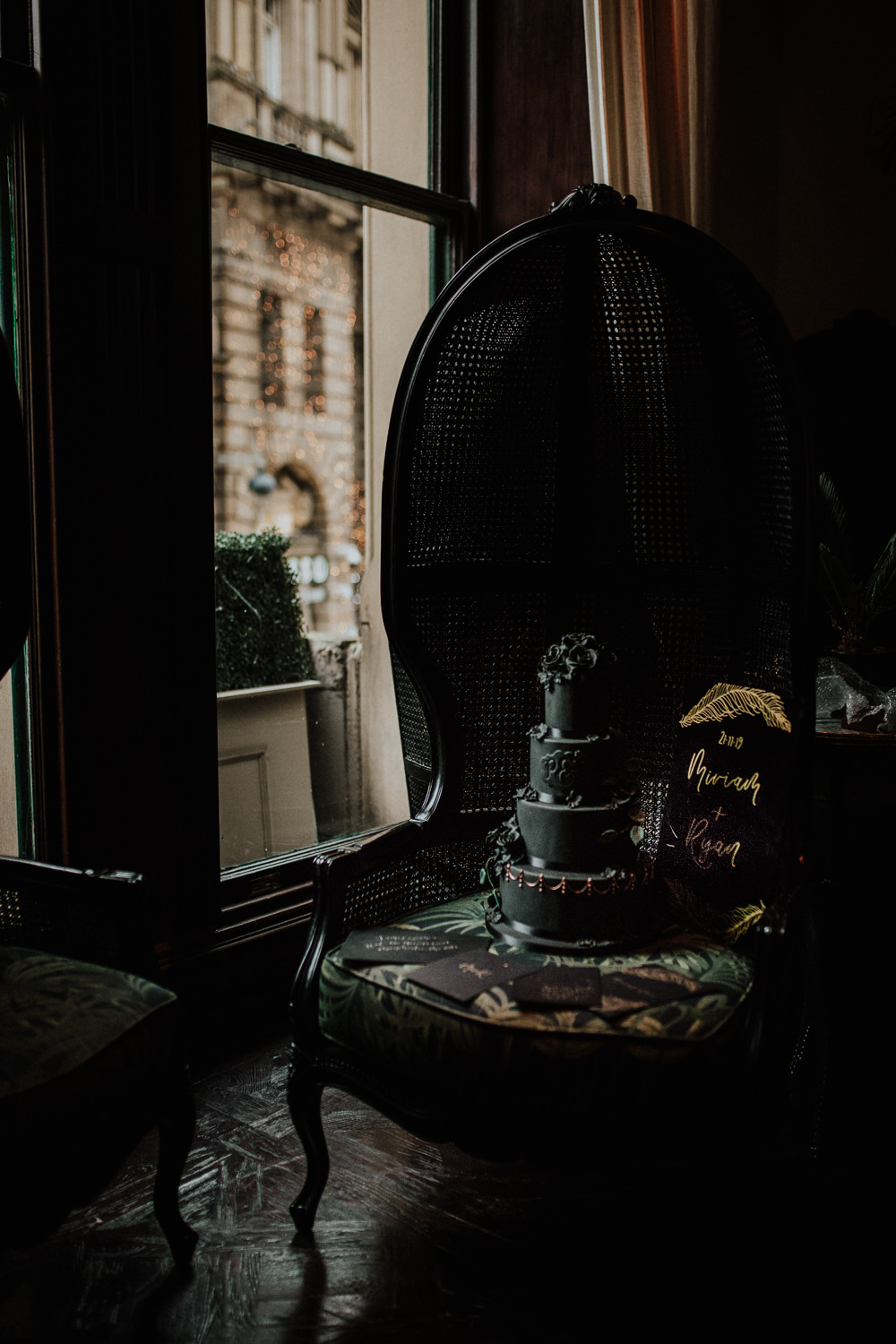Floral Cake Copper Details Black Wedding Ideas Taylar-Jayde Photography