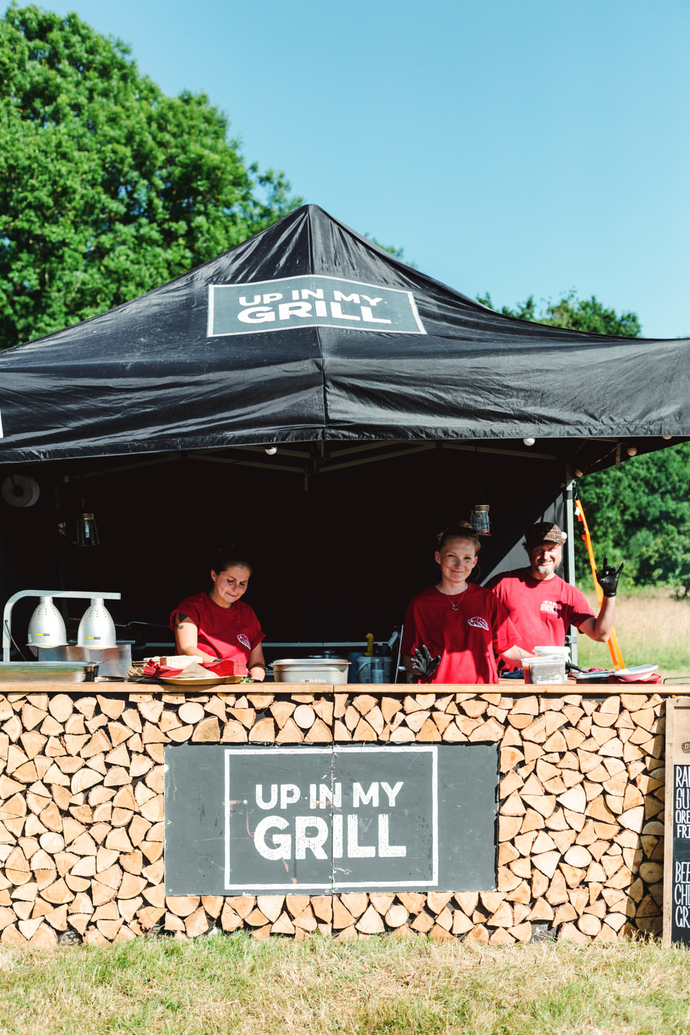 Food Truck Street Food Stall BBQ Yew Tree Lakes Wedding Charlotte Hu Photography