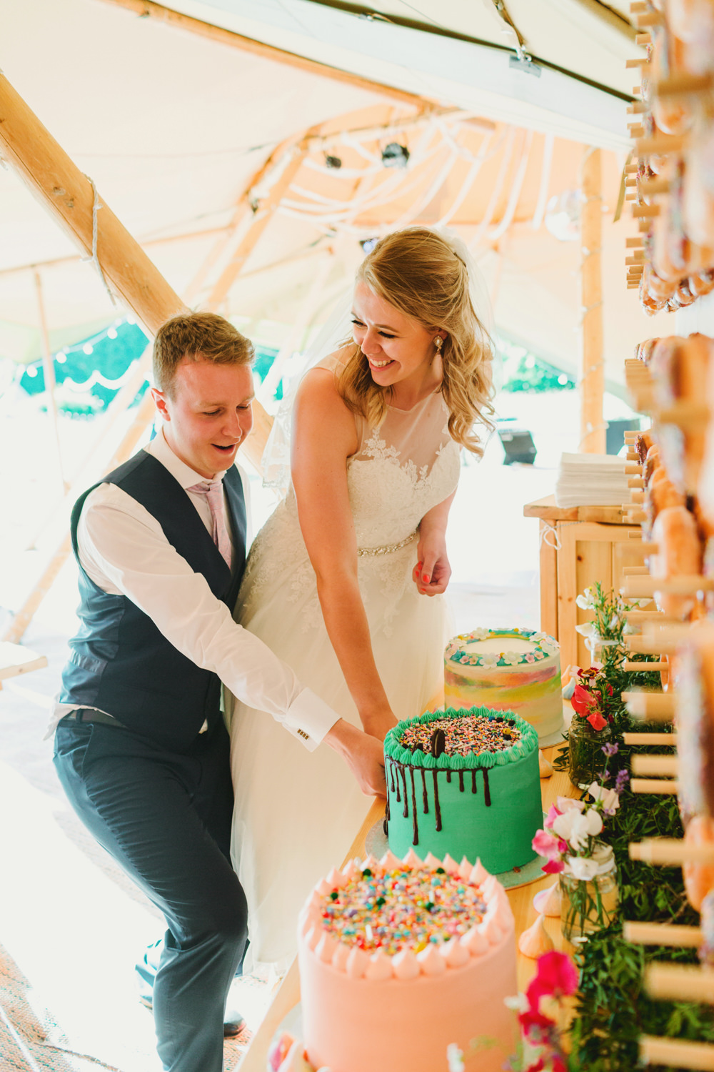 Cake Drip Mint Green Oreo Sprinkles Yew Tree Lakes Wedding Charlotte Hu Photography