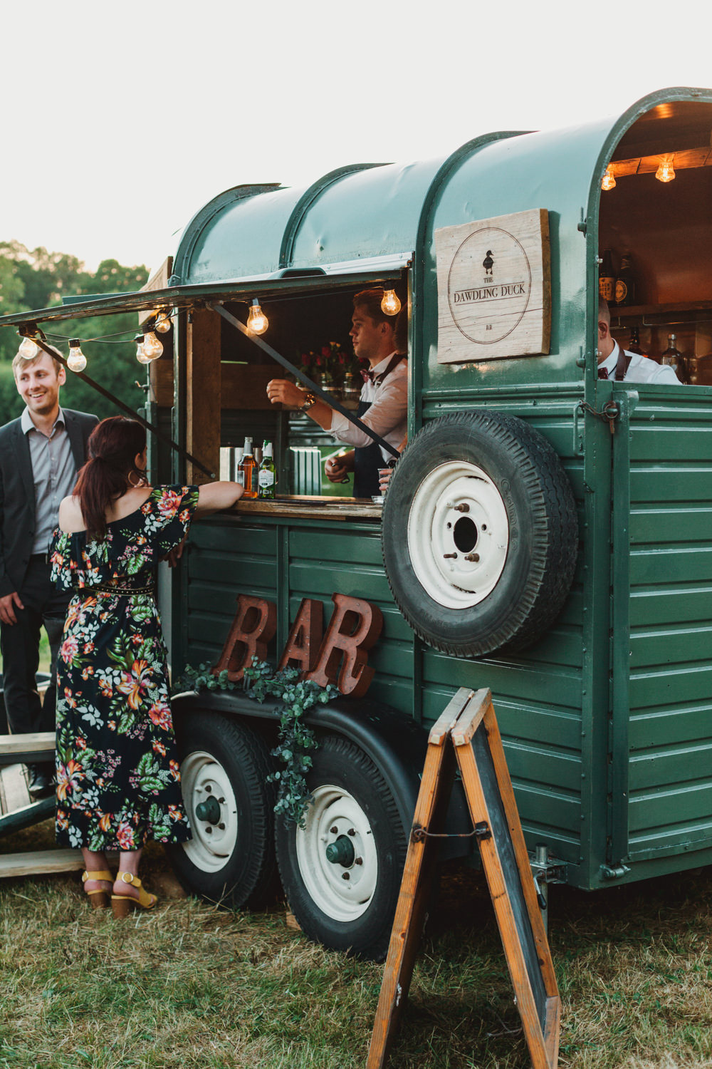 Horse Box Bar Yew Tree Lakes Wedding Charlotte Hu Photography