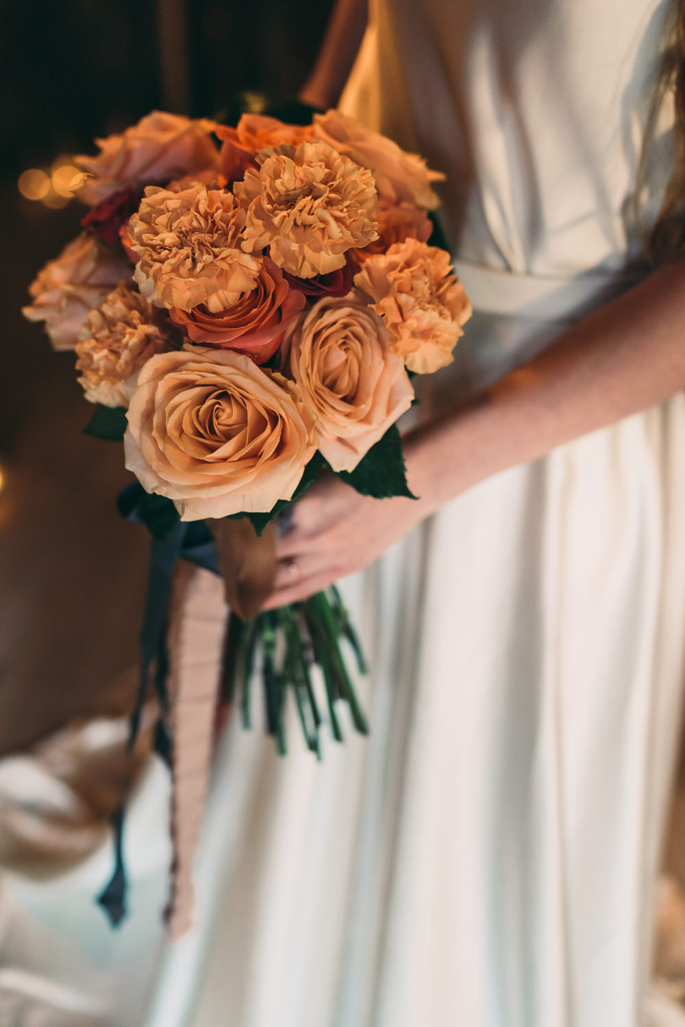 Bouquet Flowers Bride Bridal Rose Peach Apricot Balloon Wedding Ideas Leesha Williams Photography