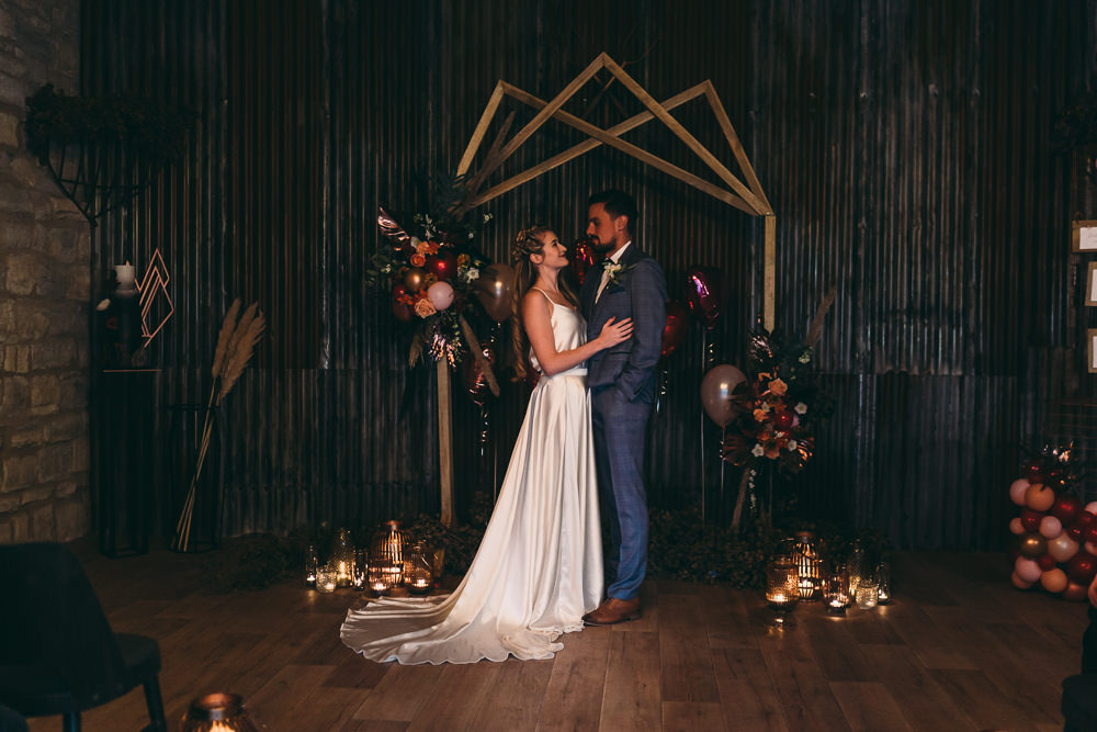 Balloon Wedding Ideas Leesha Williams Photography