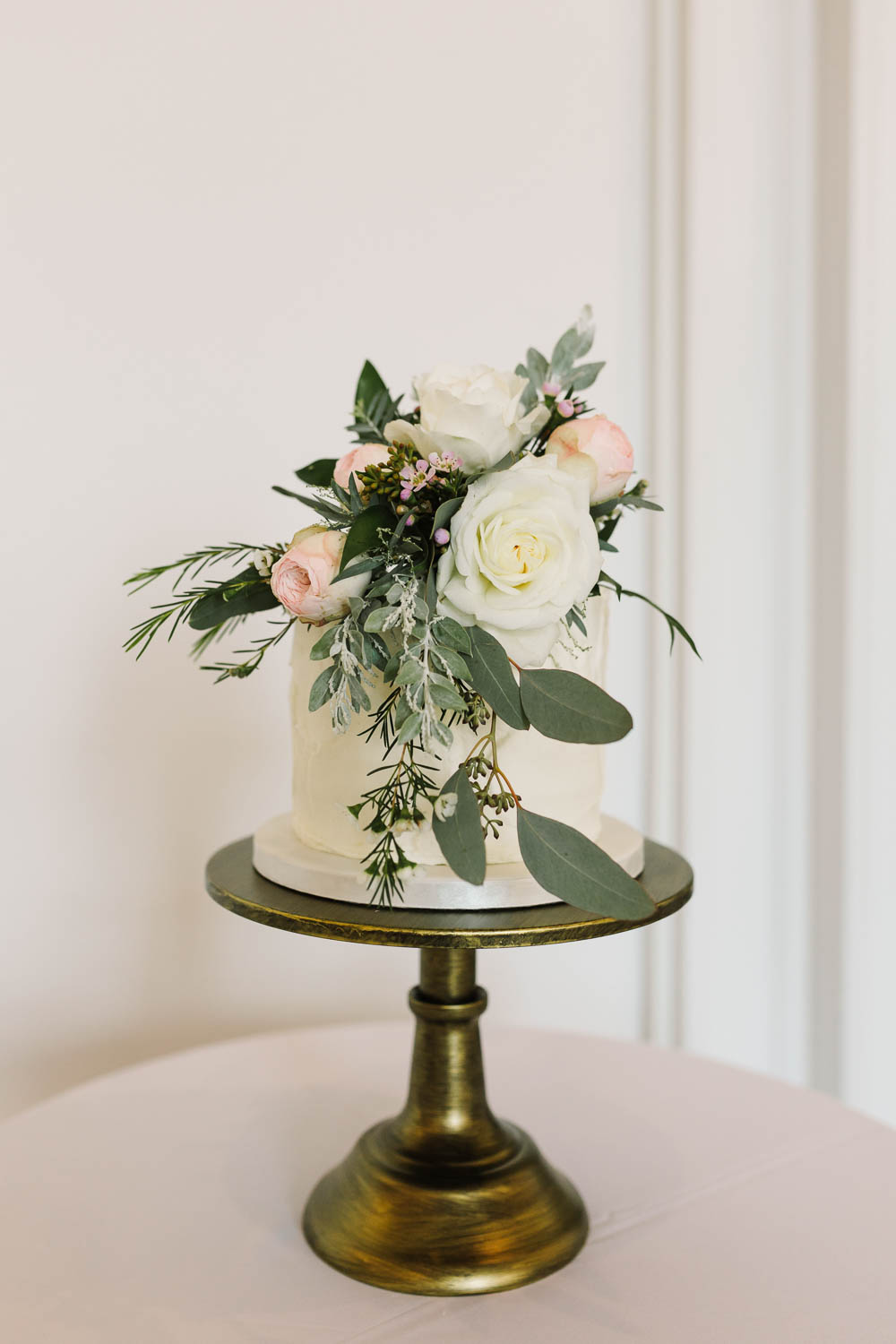 Cake Buttercream Minimalist Floral Flowers Compton Verney Wedding Danielle Smith Photography