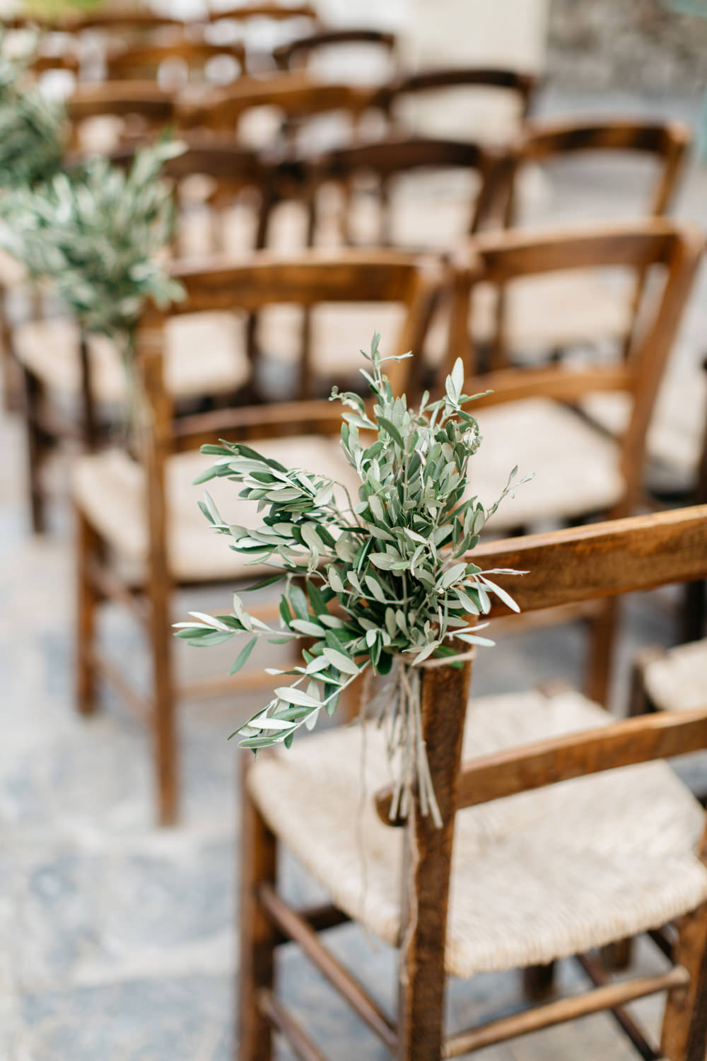 Pew End Flowers Aisle Greenery Chairs Crete Wedding HannaMonika Wedding Photography