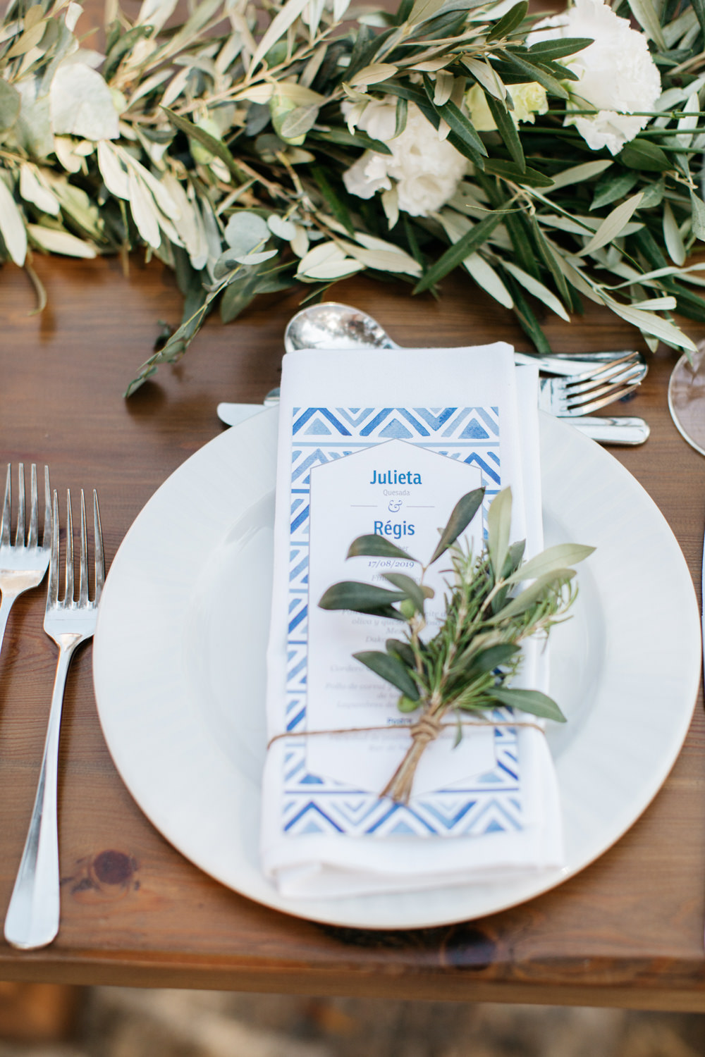 Place Setting Menu Stationery Crete Wedding HannaMonika Wedding Photography