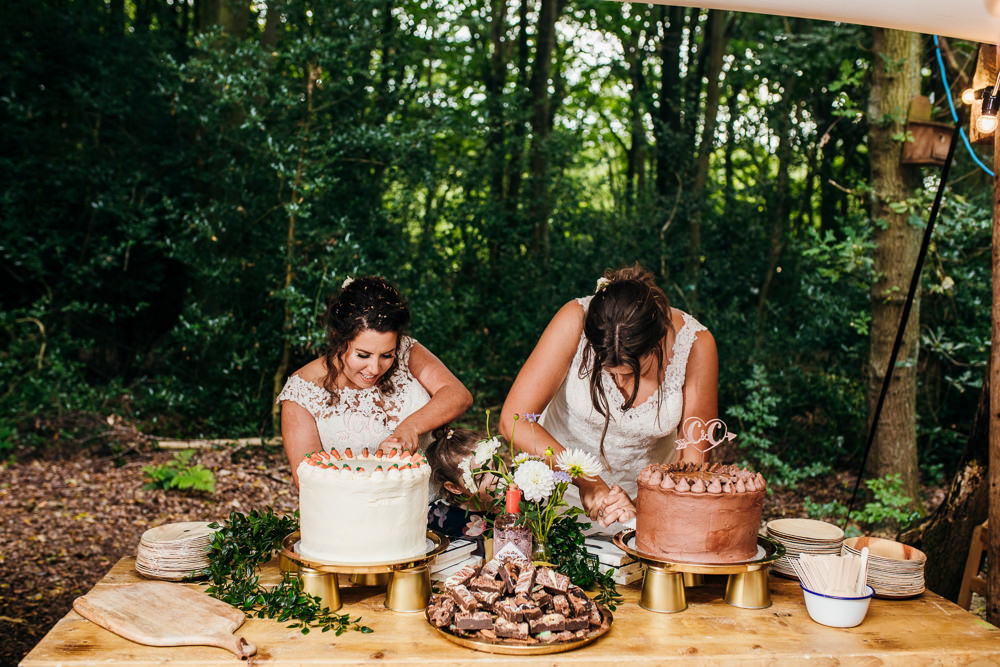 Cake Table Dessert Lila’s Wood Wedding Two-D Photography