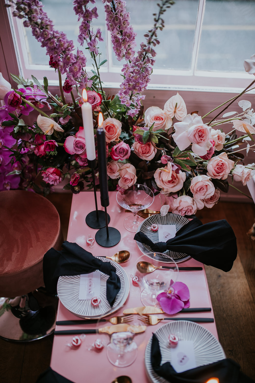 Tablescape Decor Decorations Black Candles Flowers Gold Cutlery Modern Pink Wedding Ideas Aurora Grey Photography