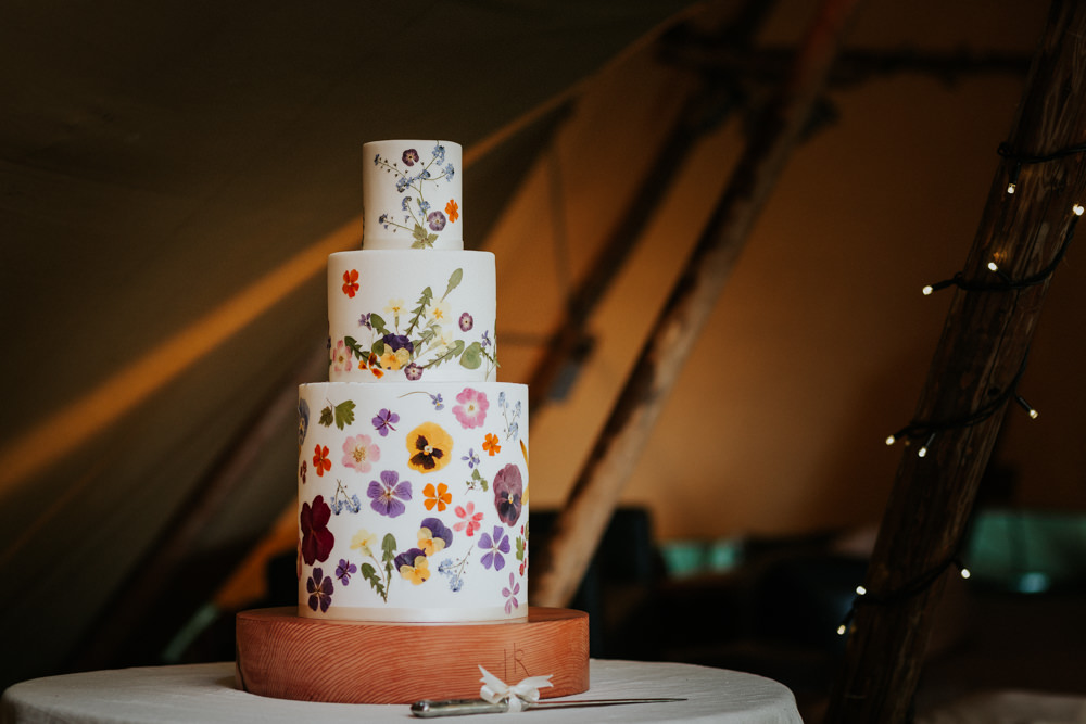Petal Confetti Flower Pressed Edible Cake Wootton Farm Estate Wedding Kate Gray Photography