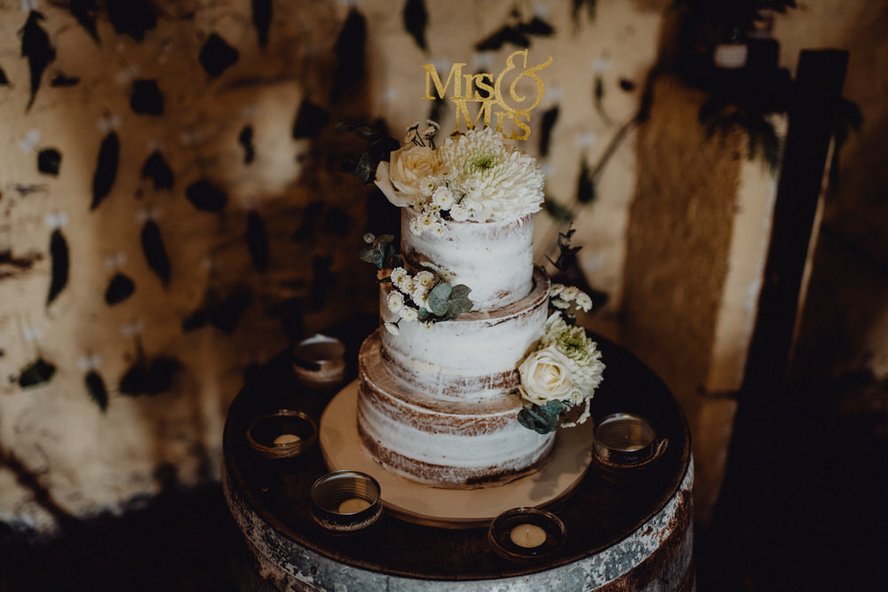 Cake Semi Naked Flowers Topper Comrie Croft Wedding Neil Thomas Douglas