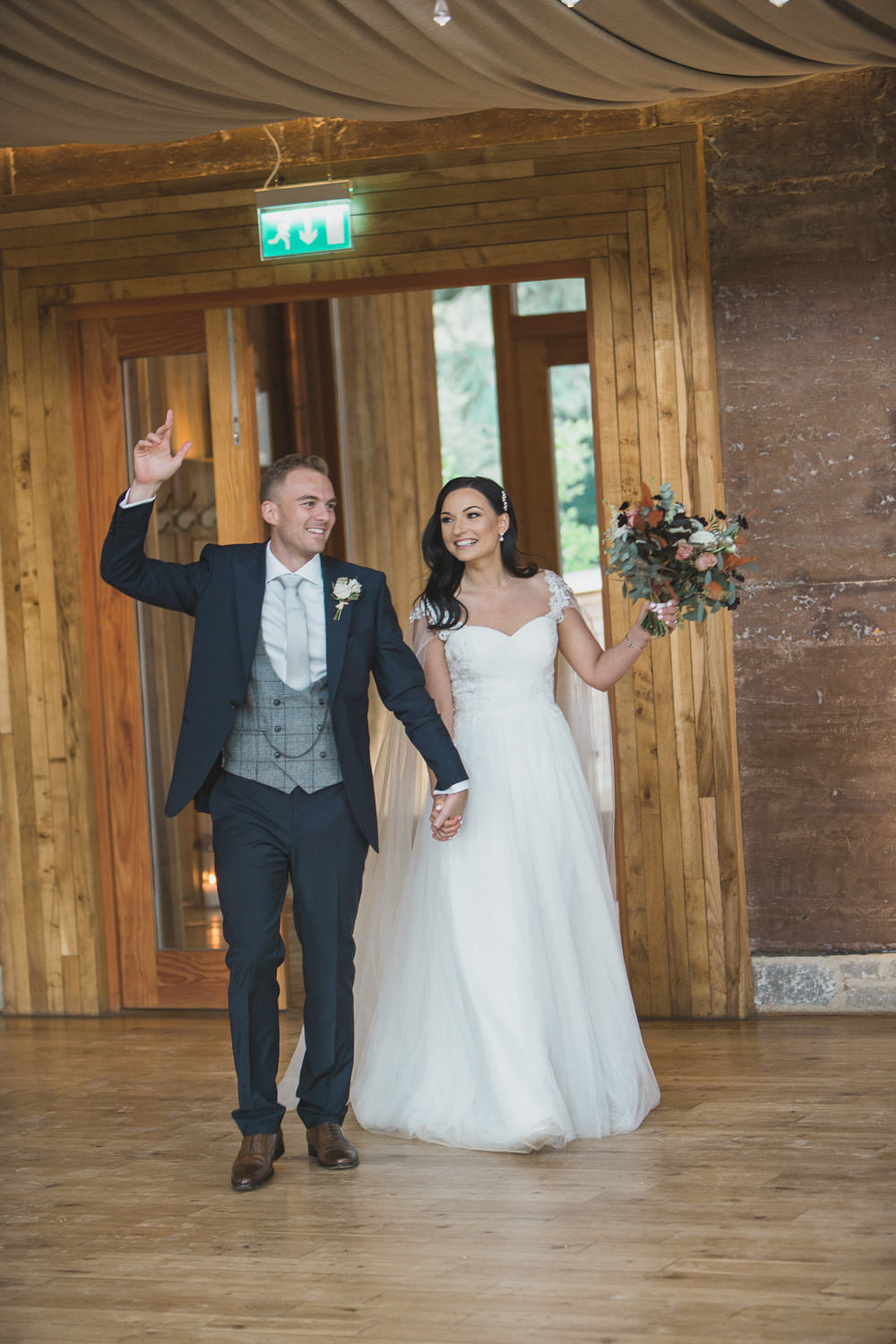 Modern Romantic Wedding Red Maple Photography
