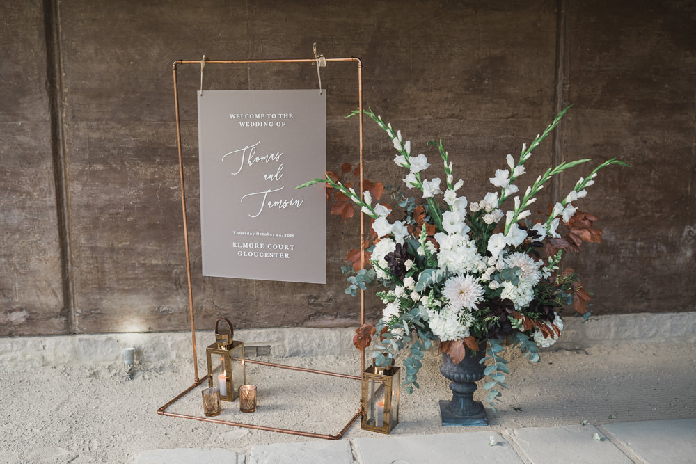 Welcome Sign Signs Signage Flowers Frame Modern Romantic Wedding Red Maple Photography