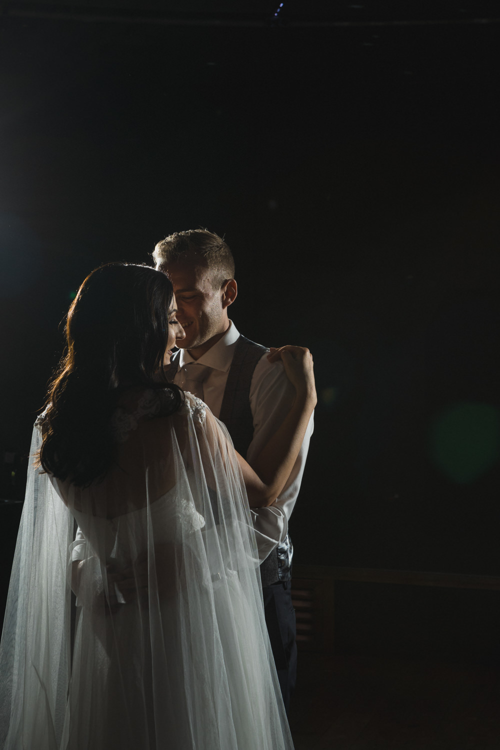 Modern Romantic Wedding Red Maple Photography