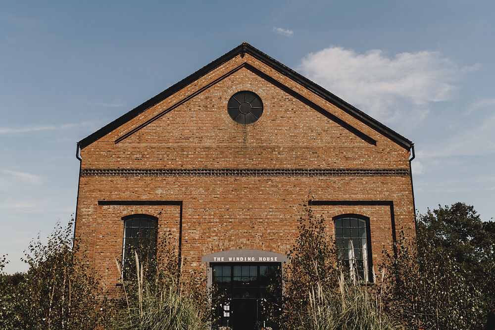 Winding House Wedding MIKI Studios