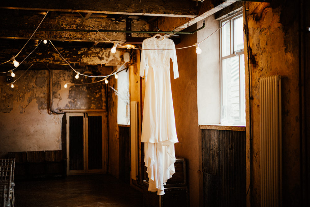 Dress Gown Bride Bridal Lace Sleeves Split Skirt Veil Brewery Wedding Ginger Beard Weddings