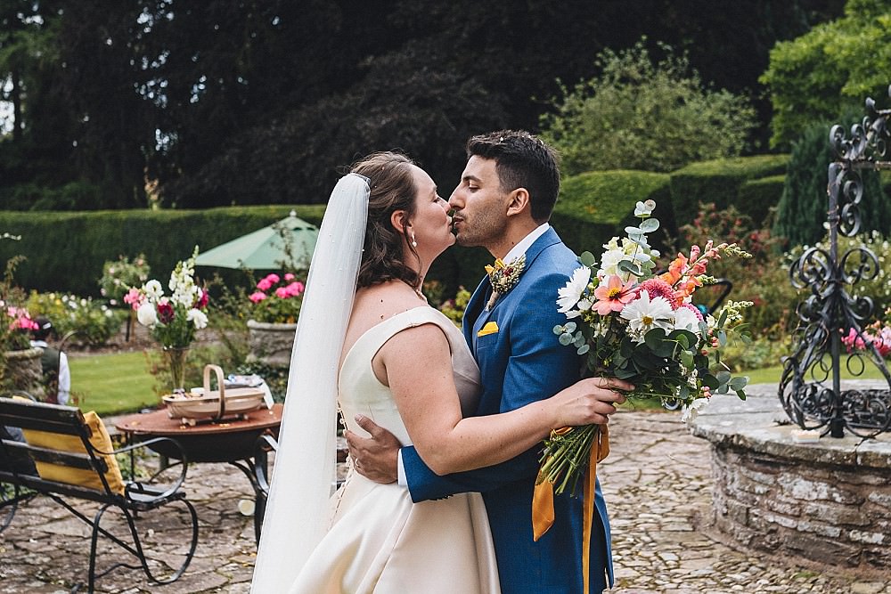 Broadfield Court Wedding Marta May Photography