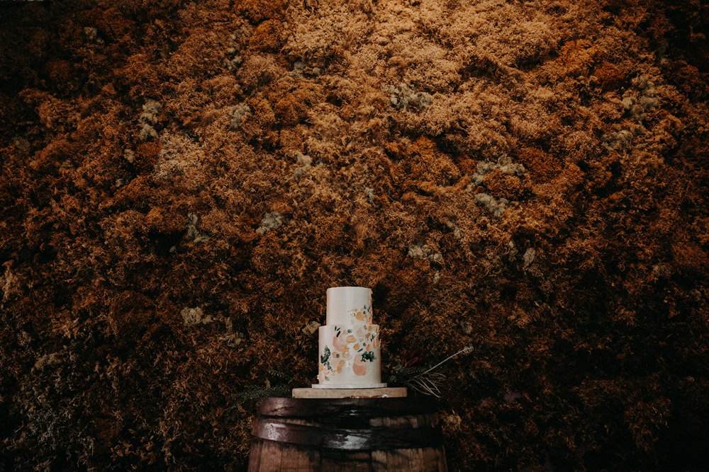 Painted Cake Brush Stoke Barrel Georgia Wedding Aline Marin Photography