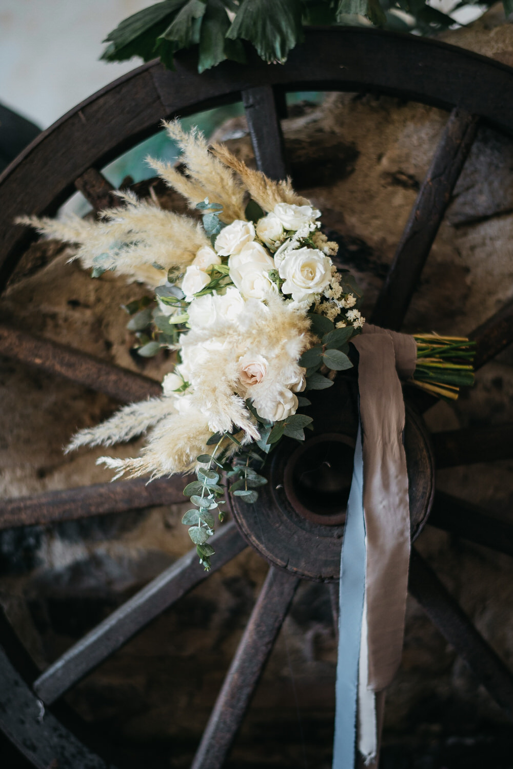 Bouquet Flowers Bride Bridal Pampas Grass Rose Ribbon Guatemala Wedding Daniel Lopez Perez Photography