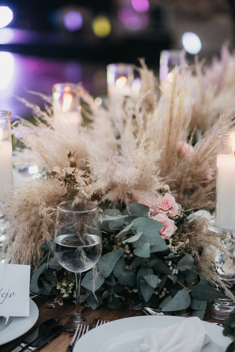 Centrepiece Decor Flowers Pampas Grass Greenery Candles Guatemala Wedding Daniel Lopez Perez Photography