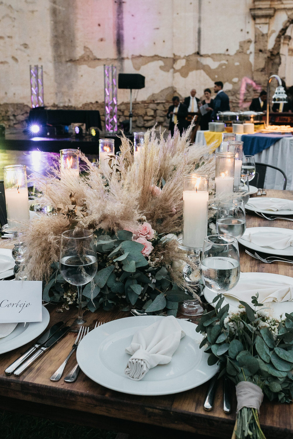 Centrepiece Decor Flowers Pampas Grass Greenery Candles Guatemala Wedding Daniel Lopez Perez Photography
