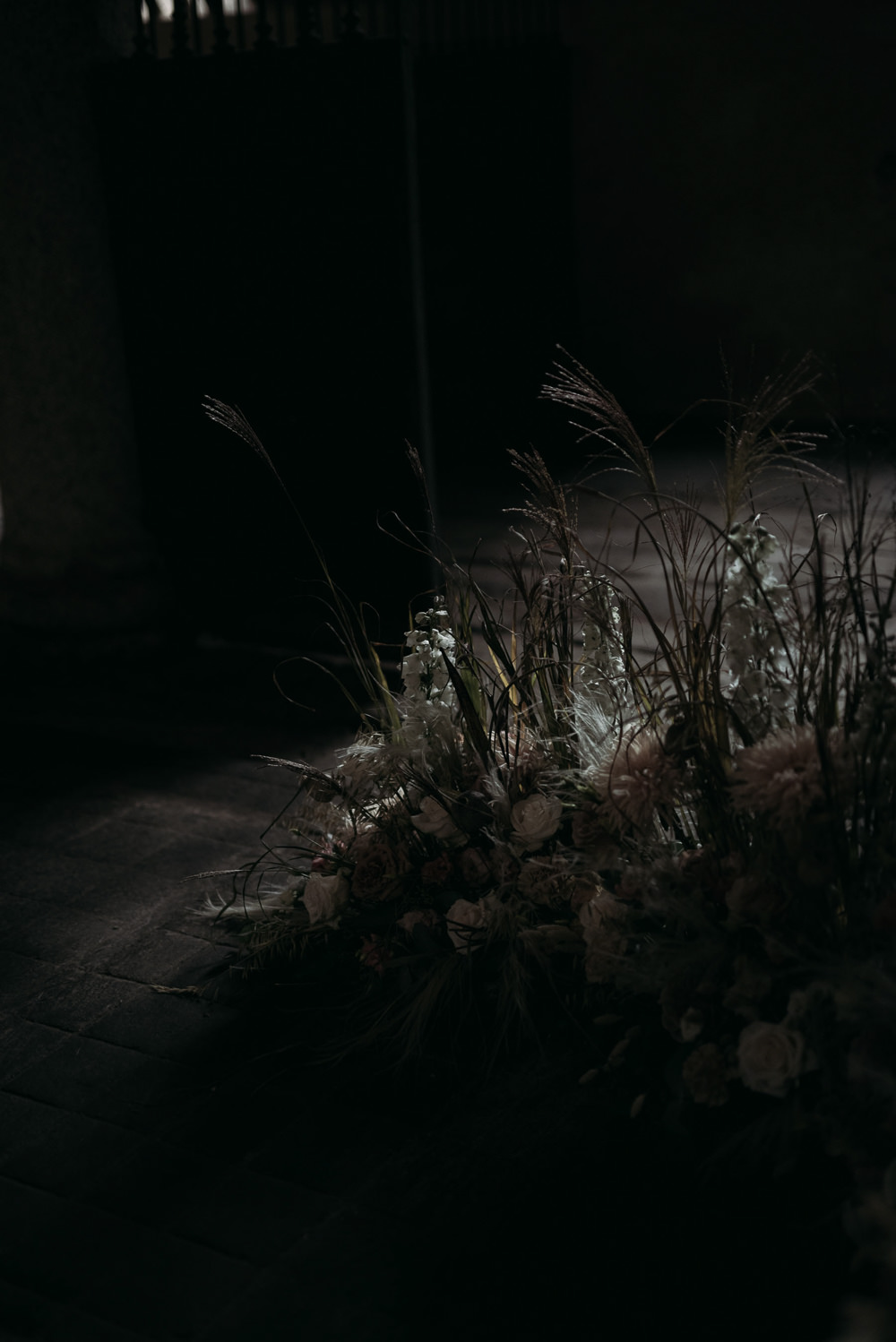 Flower Installation Backdrop Meadow Flower Arrangement Italy Elopement Ideas Gradisca Portento Fotografica