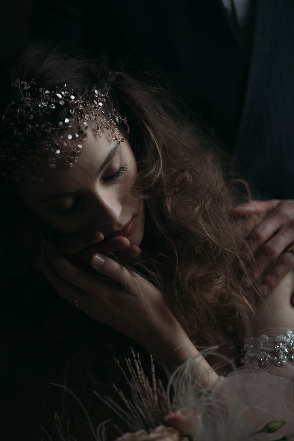 Bride Bridal Make Up HAir Accessory Italy Elopement Ideas Gradisca Portento Fotografica