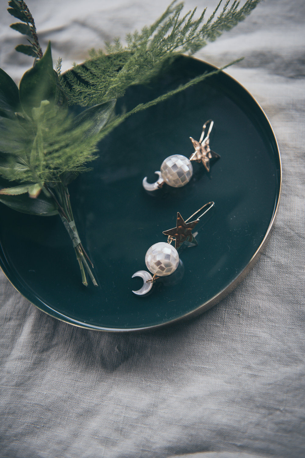 Modern Wedding Ideas Cat Arwel Photography