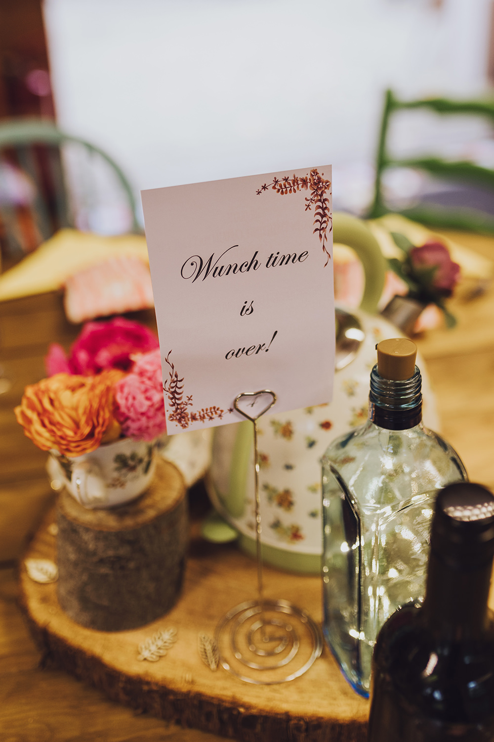 Centrepiece Flowers Log Slice Table Name Treehouse Wedding Honeydew Moments