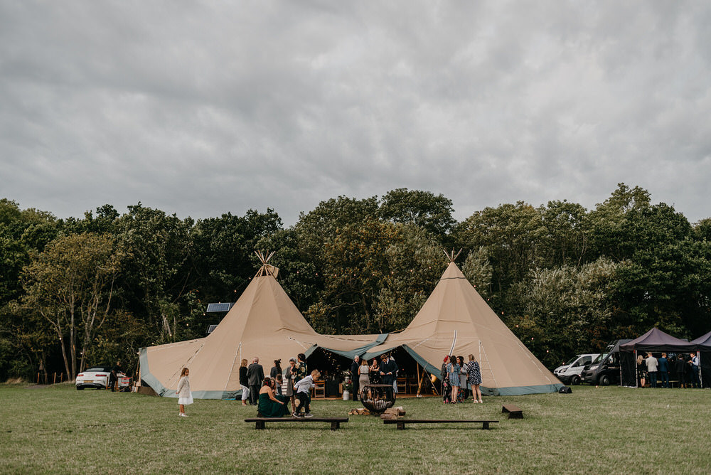 Cotswold Woodland Glamping Wedding Elaine Williams Photography