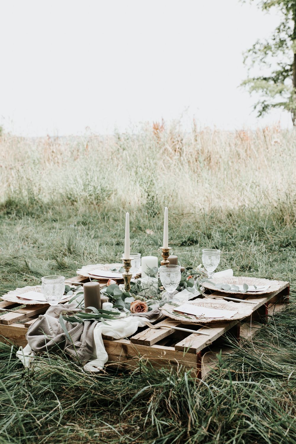 Micro Wedding Ideas Gareth J Photography Wooden Pallet Table Decor Flowers Decoration