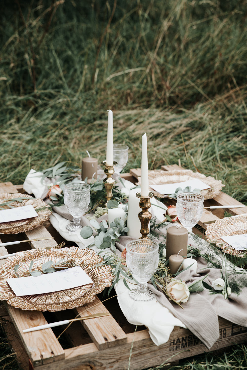 Micro Wedding Ideas Gareth J Photography Wooden Pallet Table Decor Flowers Decoration