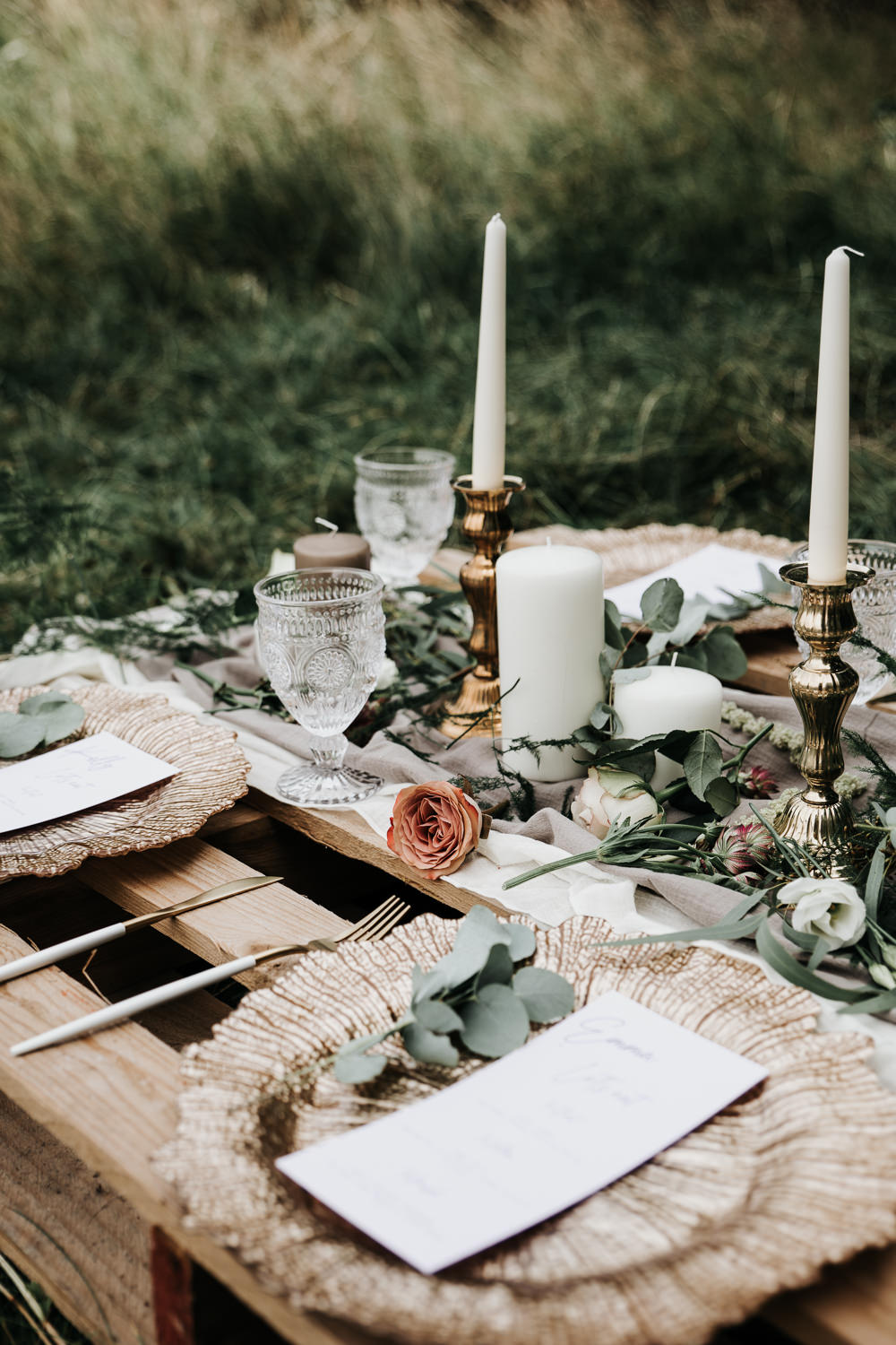 Micro Wedding Ideas Gareth J Photography Wooden Pallet Table Decor Flowers Decoration