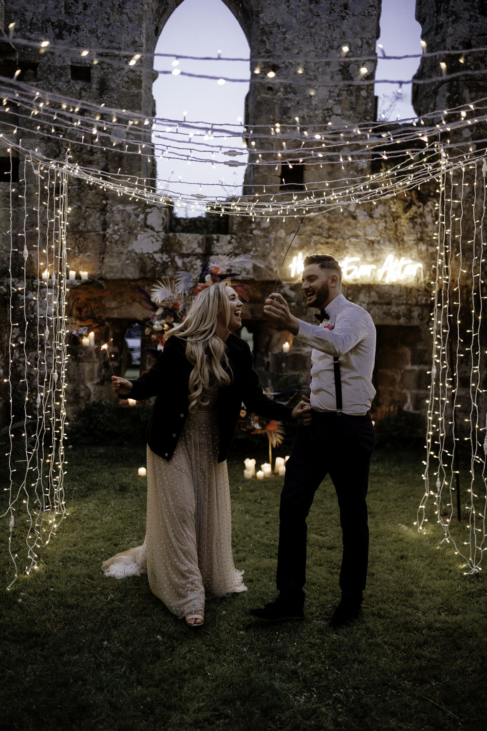 Midsummer Night's Dream Wedding Ideas Dani Louise Photography Fairy Light Tunnel