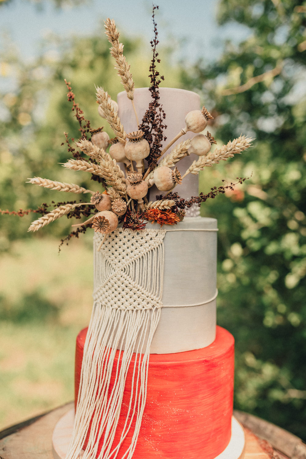 Boho Wedding Ideas Roshni Photography Macrame Cake Fried Flowers Orange