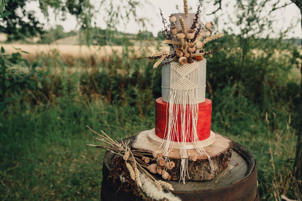Boho Wedding Ideas Roshni Photography Macrame Cake Fried Flowers Orange Log Stand