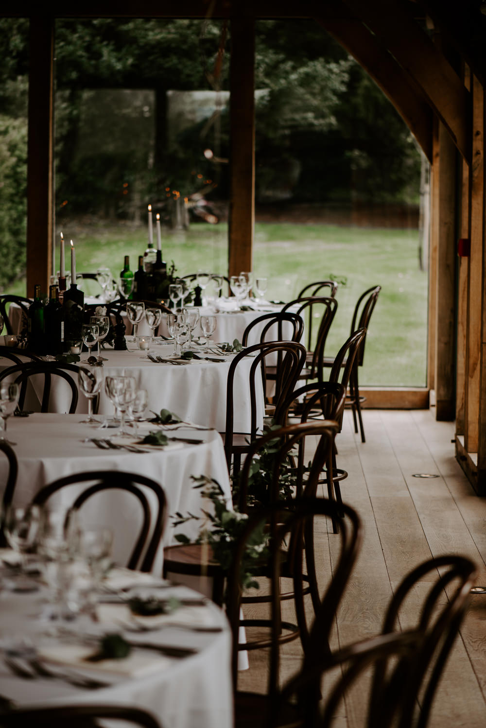 Round Tables Decor Hazel Gap Barn Wedding The Light Painters