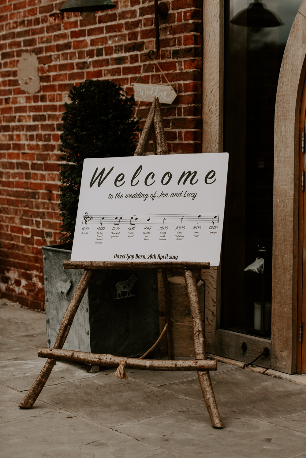 Welcome Sign Signs Signage Hazel Gap Barn Wedding The Light Painters