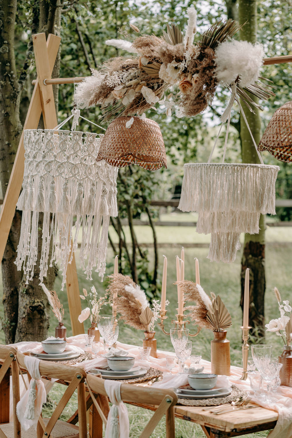 Table Tablescape Decor Candles Dried Flowers Boho Bohemian Macram Lampshades Sustainable Wedding Ideas EKR Pictures