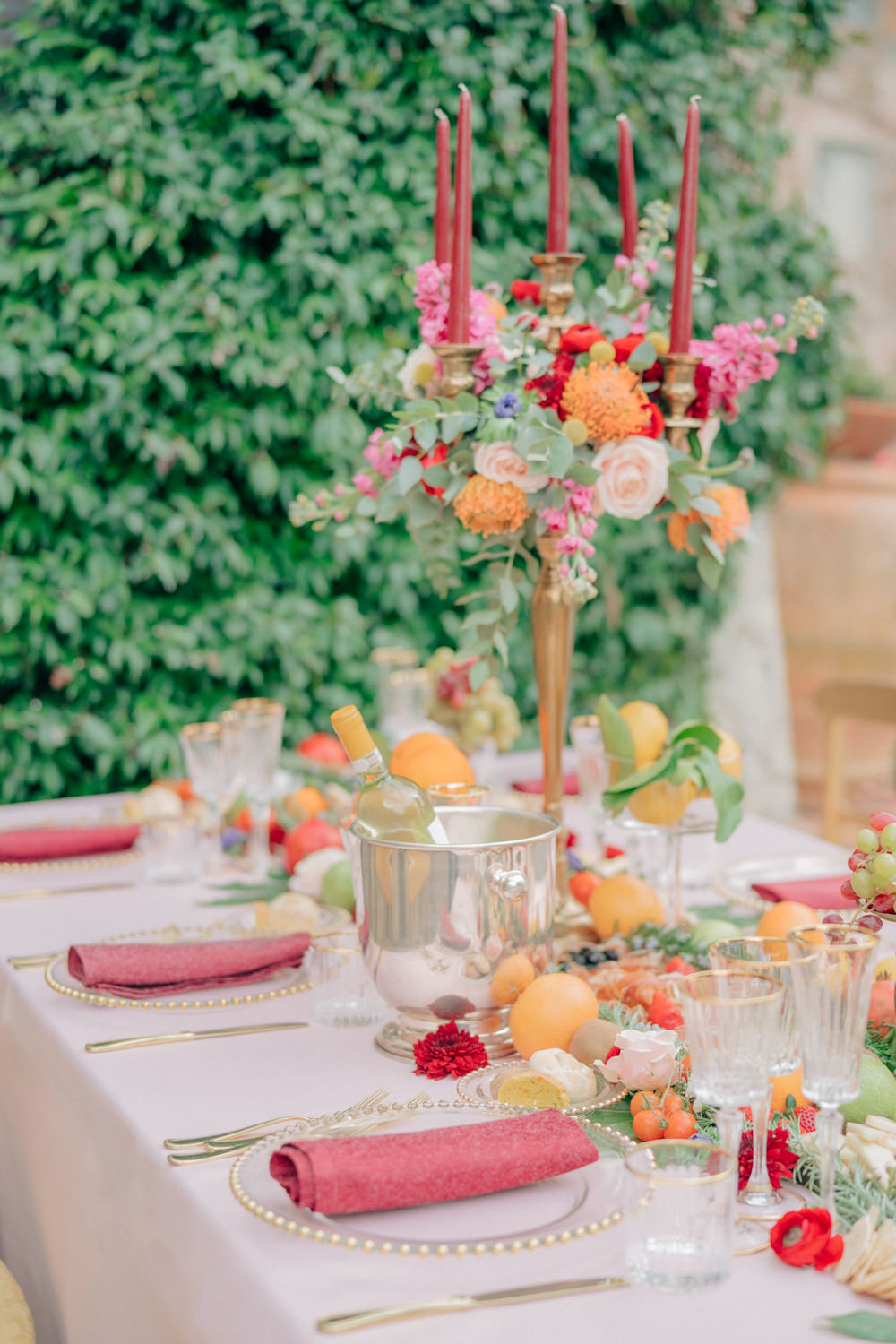 Tablescape Table Decor Red Gold Candelabra Fruit Tuscan Wedding Ideas Giuseppe Giovannelli