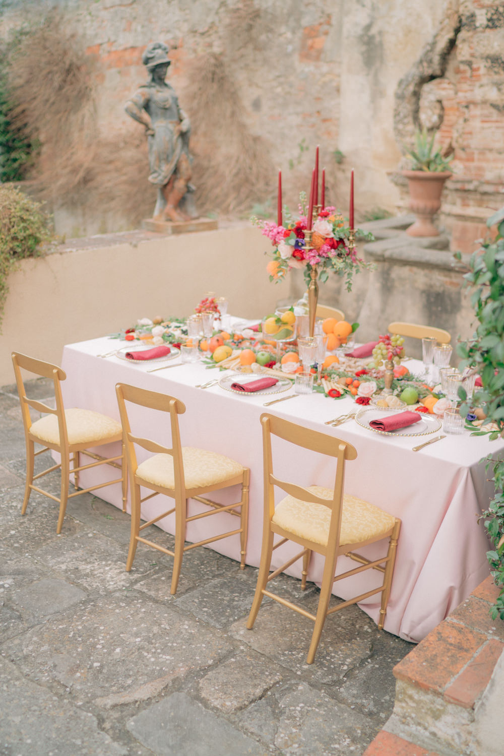 Tablescape Table Decor Red Gold Candelabra Fruit Tuscan Wedding Ideas Giuseppe Giovannelli