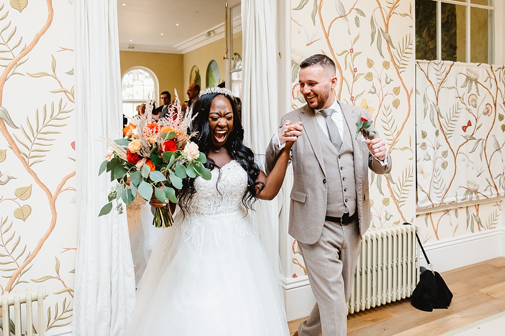 Choose Wedding Photographer Fiona Kelly
