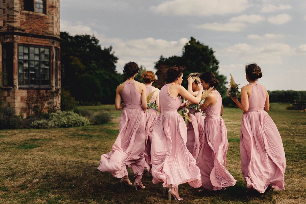 Choose Wedding Photographer