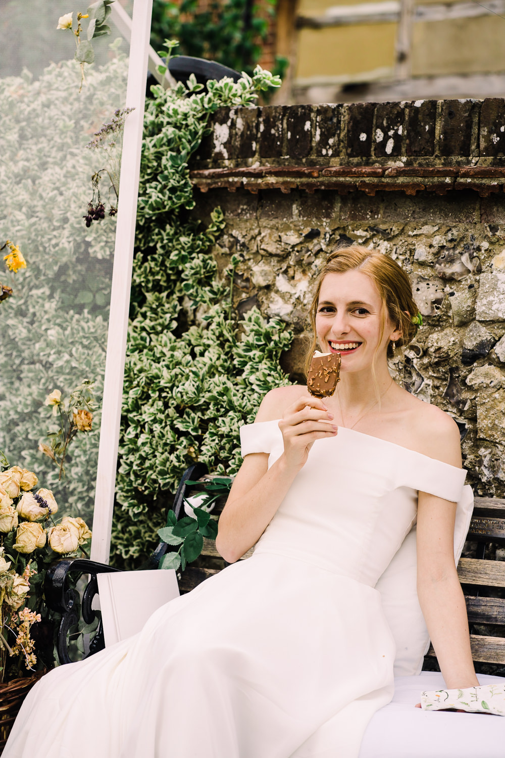 Garden Wedding Reception Jade Touron Photography