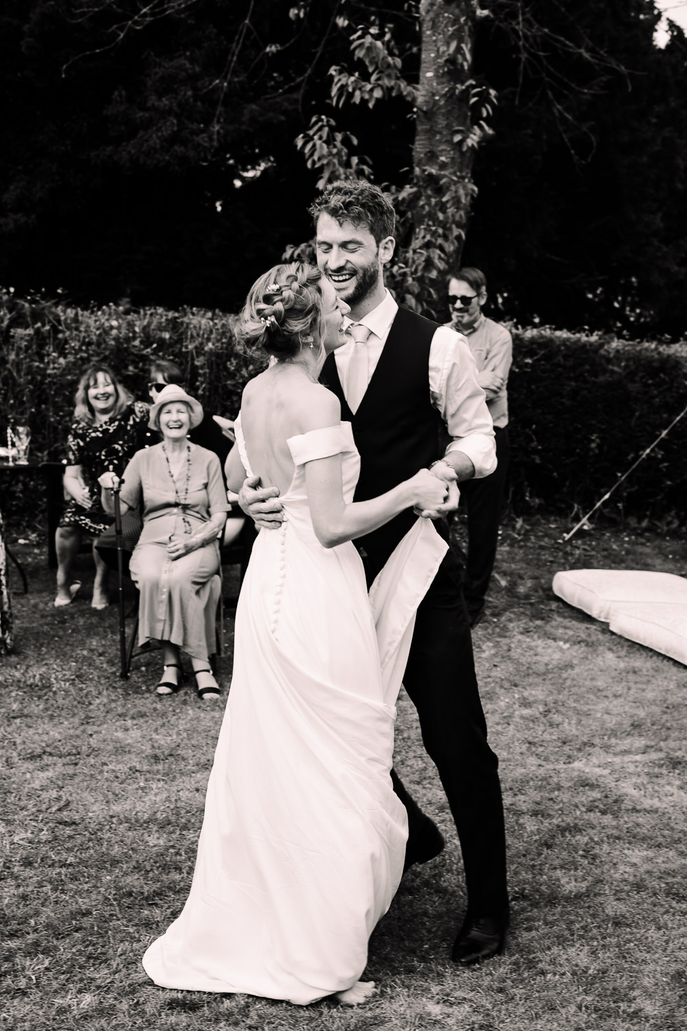 Garden Wedding Reception Jade Touron Photography