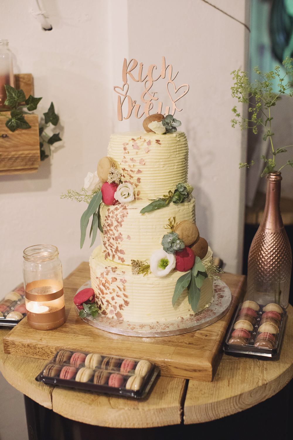 Iced Cake Flowers Floral Hide Sheffield Wedding Sasha Lee Photography