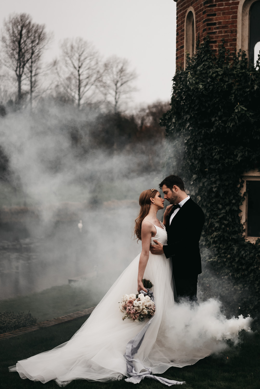 Swan Lake Wedding Ideas Salsabil Morrison Smoke Bomb Fog