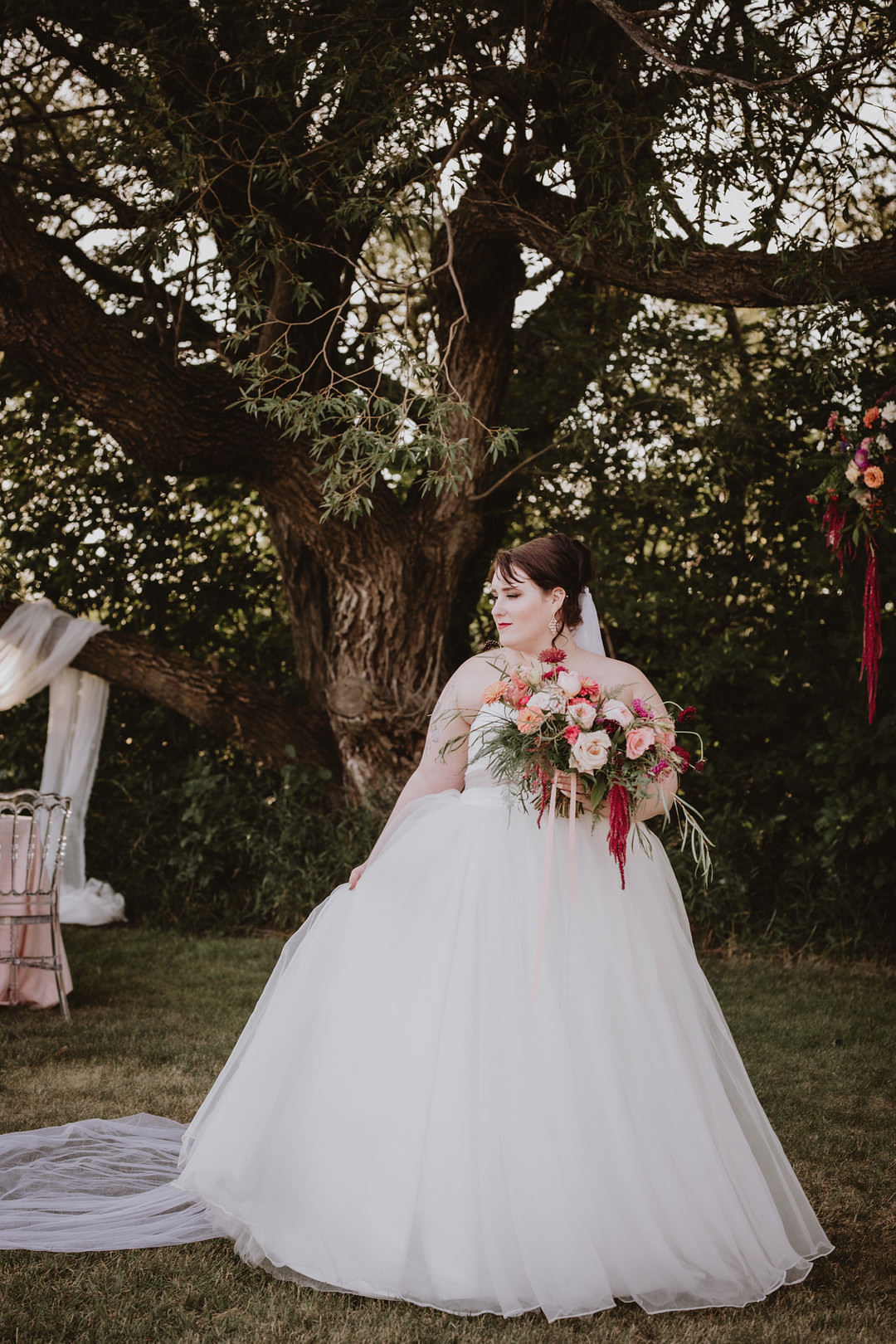 Fairytale Forest Wedding Inspiration & the Prettiest Flowers Fairytale Forest Wedding Inspiration & the Prettiest Flowers